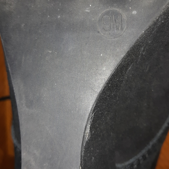 SALE‼️🥰🥾Beautiful Suede Booties!🎈 - Picture 8 of 12